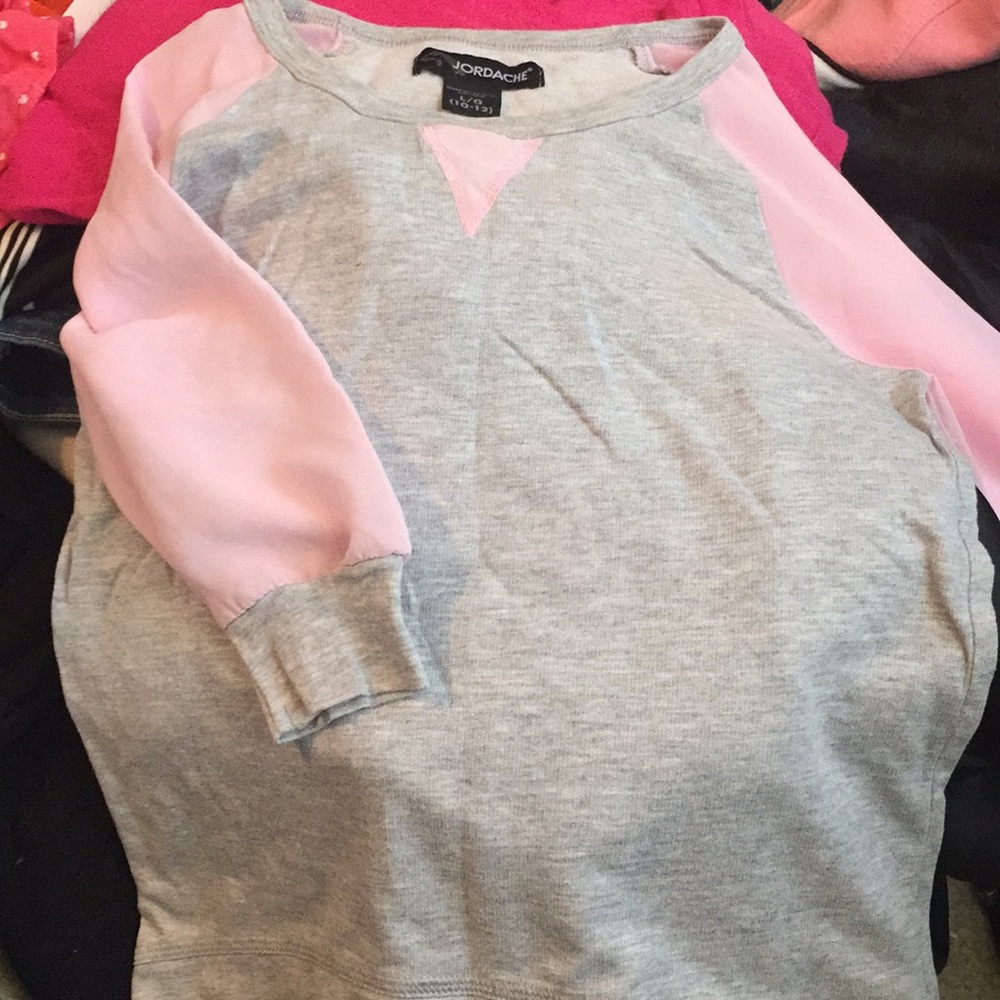 💛Gray and pink sweatshirt